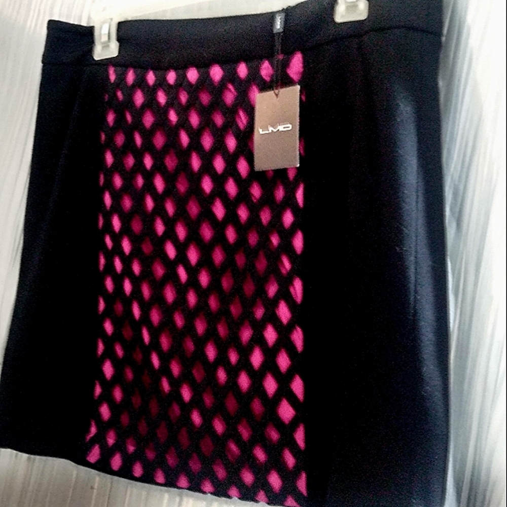 Black & pink fishnet style skirt new with tags